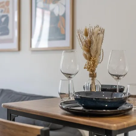 Le Mado, Charming Two-room In A Great Location *